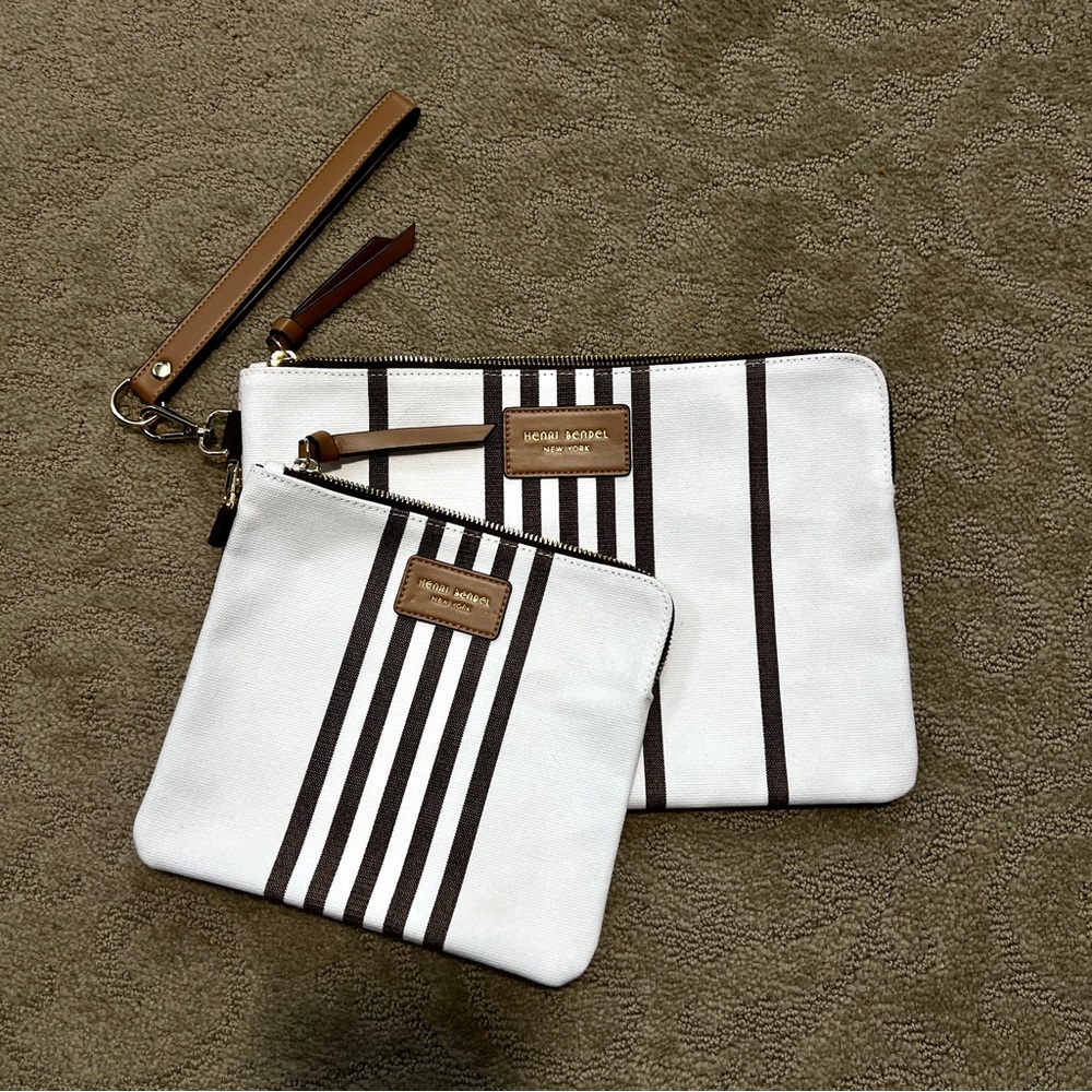 Henri Bendel New York travel pouch wristlet set